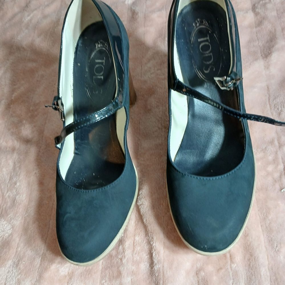 Tod's Black and Cream Mary Jane Heels with Thick Heel Size 37 - Picture 3 of 8